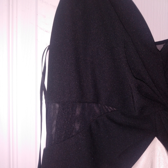 Dress - Picture 14 of 14